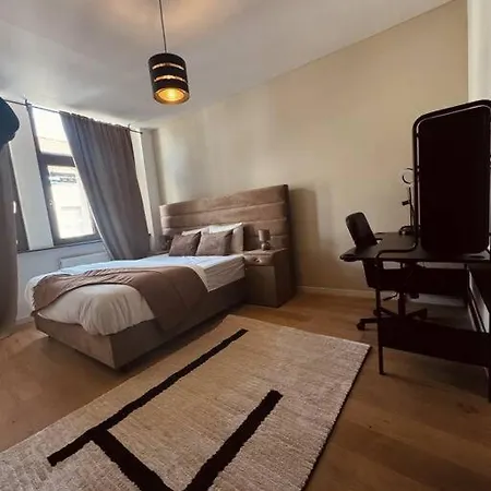 Apartment Antwerpian Old Town